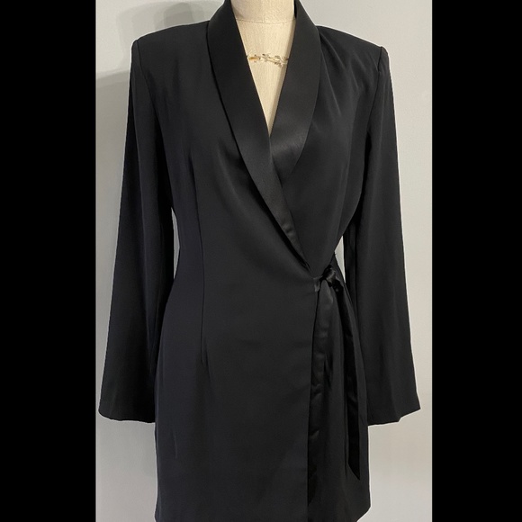 BLACK BLAZER DRESS - Picture 1 of 5